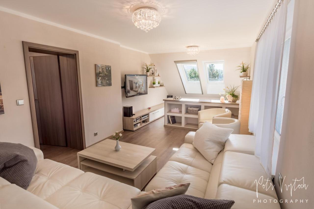 Apartman Na Lipne Frymburk Luaran gambar