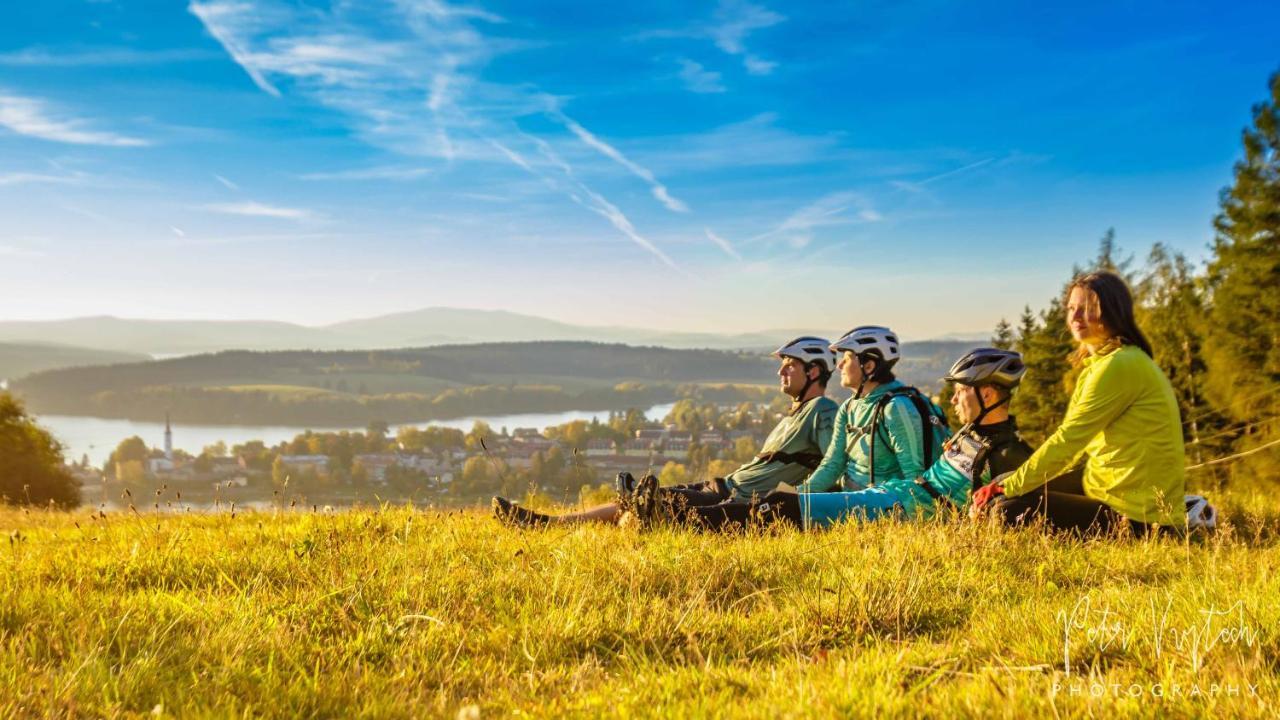 Apartman Na Lipne Frymburk Luaran gambar